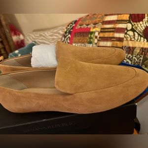 Women’s Banana Republic Soft Suede Loafer